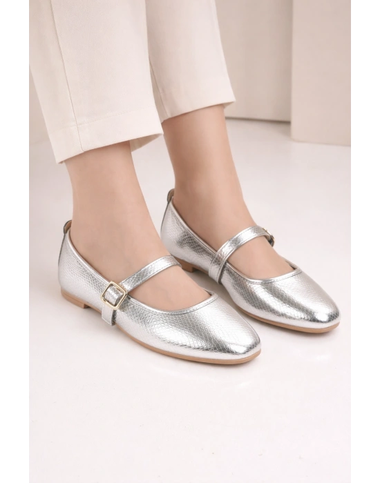 Kadın Gold Tokalı Kemerli Babet