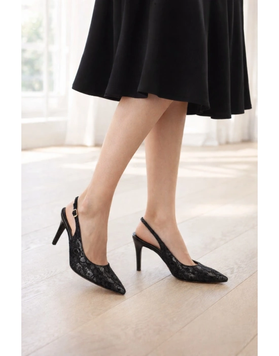 Kadın Zarif Dantel Kaplama Topuklu Ayakkabı – Arka Bantlı