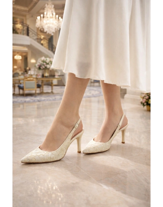 Kadın Zarif Dantel Kaplama Topuklu Ayakkabı – Arka Bantlı