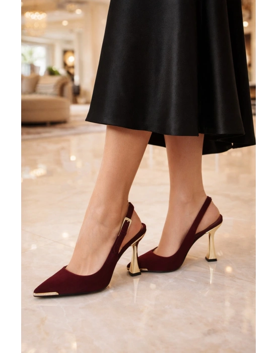 Kadın Altın Taş Burun Detaylı Topuklu Ayakkabı