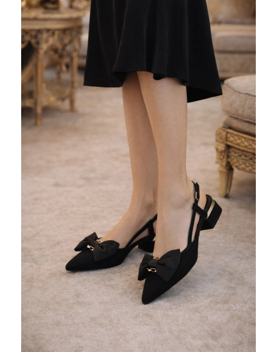 Kadın Gold Aksesuar Detaylı Fiyonklu Topuklu Ayakkabı