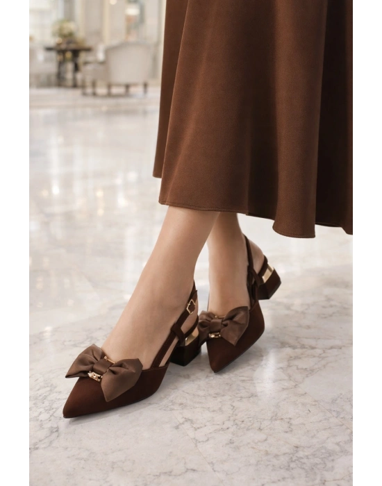 Kadın Gold Aksesuar Detaylı Fiyonklu Topuklu Ayakkabı