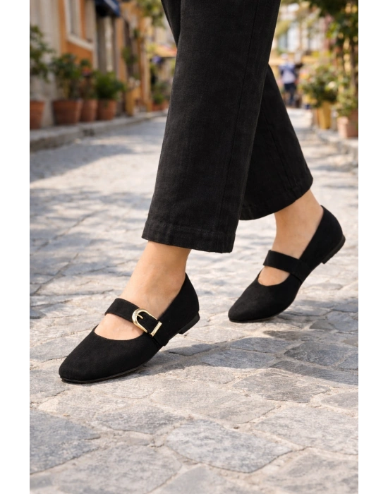 Kadın Siyah Süet Dokulu Tokalı Kemerli Babet Ayakkabı
