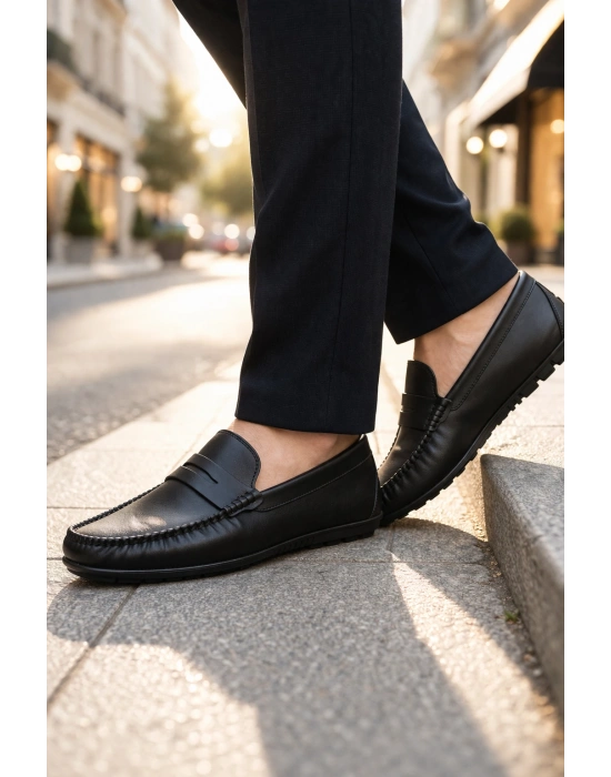 Erkek Siyah Deri Loafer Ayakkabı – Şık ve Rahat Günlük/Klasik Model