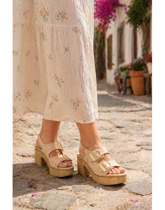 Kadın Nubuk Çift Tokalı Kalın Topuk Sandalet