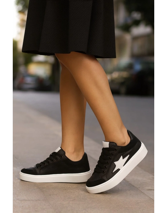 Günlük Kadın Sneaker Bağcıklı Detaylı Yüksek Taban Rahat Ayakkabı