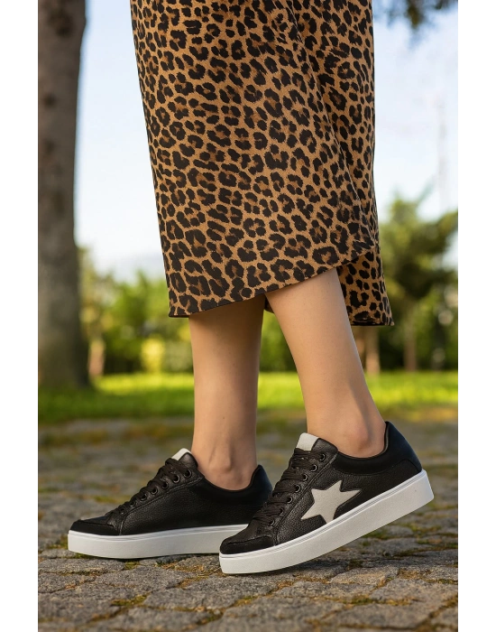 Günlük Kadın Sneaker Bağcıklı Detaylı Yüksek Taban Rahat Ayakkabı