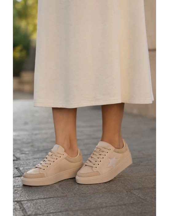 Günlük Kadın Sneaker Bağcıklı Detaylı Yüksek Taban Rahat Ayakkabı