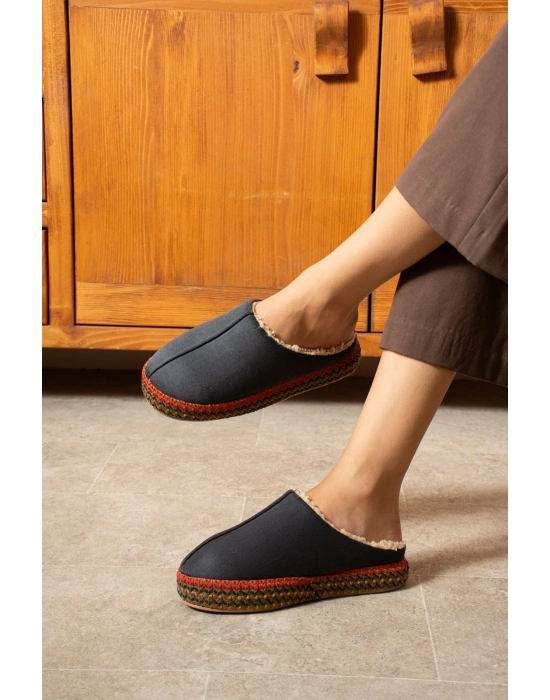 İçi Tüylü Yüksek Tabanlı Kadın Ev Terliği