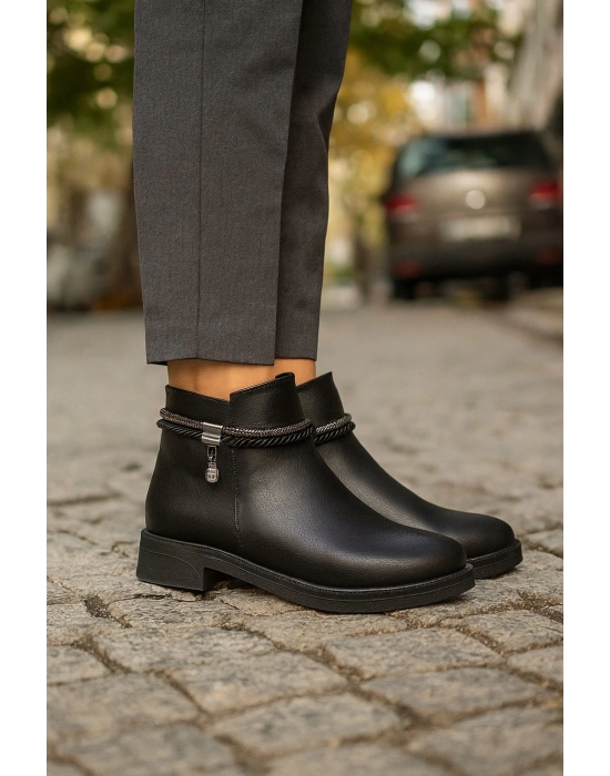 Kadın Cilt ve Nubuk Aksesuar Detaylı Fermuarlı Rahat Kışlık Bot Kaymaz Taban