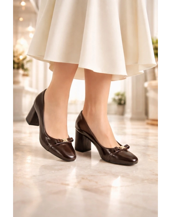 Kadın Kalın Topuklu Fiyonklu Klasik Ayakkabı