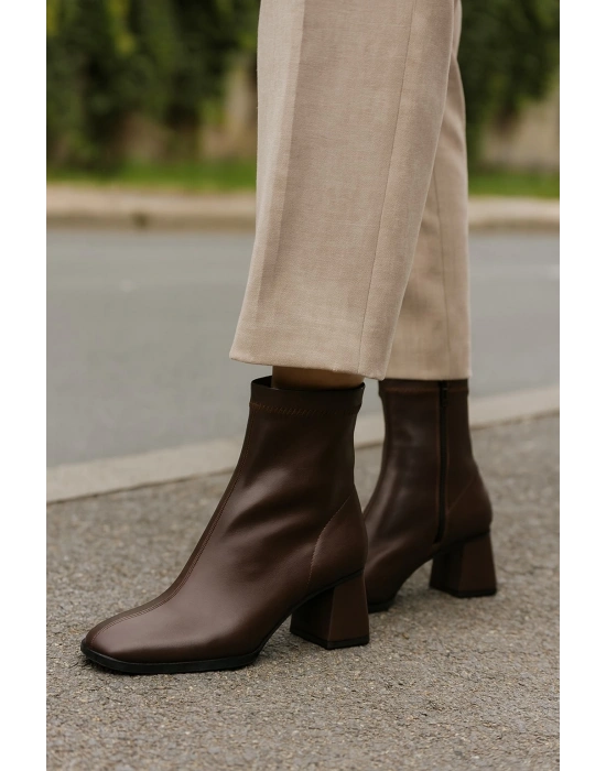 Kadın Küt Burunlu Topuklu Kadın Streç Bot