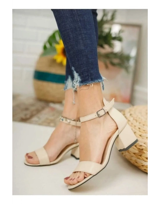 Kadın Nude Tek Bant Kalın Klasik Topuklu Ayakkabı