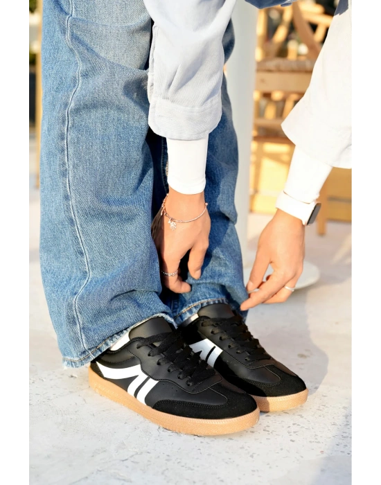 Kadın Sneaker Bağcıklı Düz Taban Spor Ayakkabı