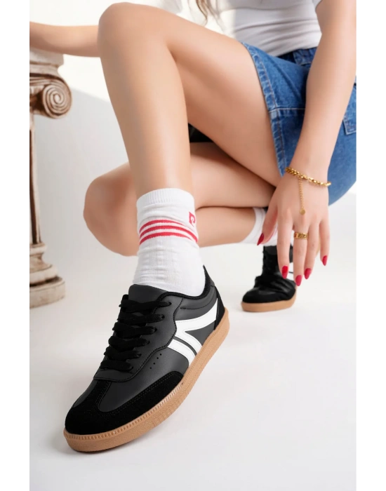 Kadın Sneaker Bağcıklı Düz Taban Spor Ayakkabı