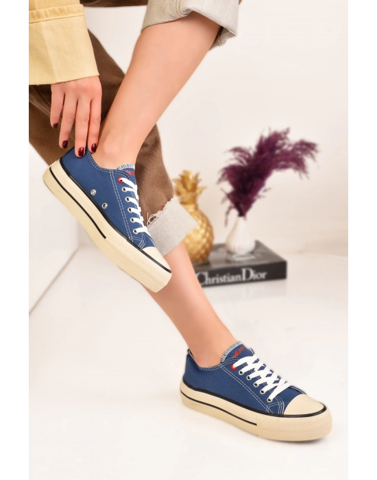 Kısa Keten Bağcıklı Spor Ayakkabı Sneaker