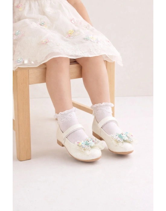 Kız Çocuk Masal Şıklığı: Fiyonk Figür Detaylı babet