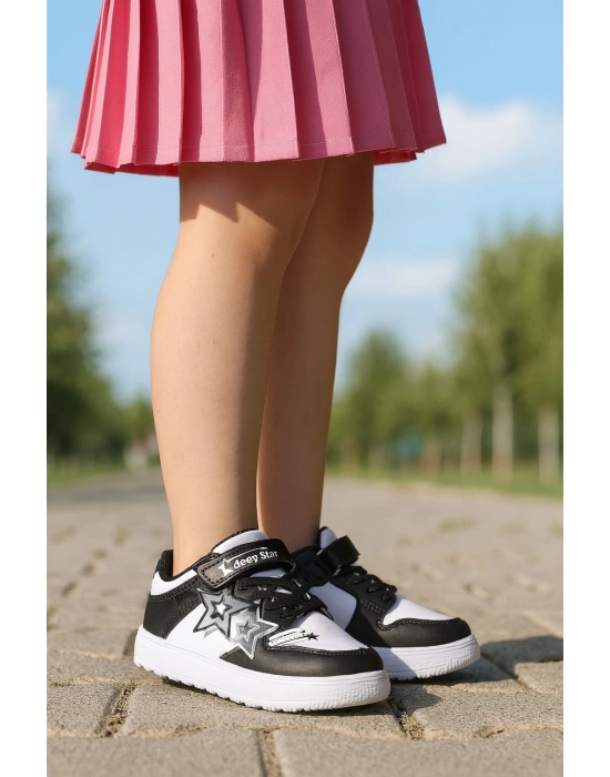 Kız Çocuk Yıldız Detaylı Sneaker Ayakkabı