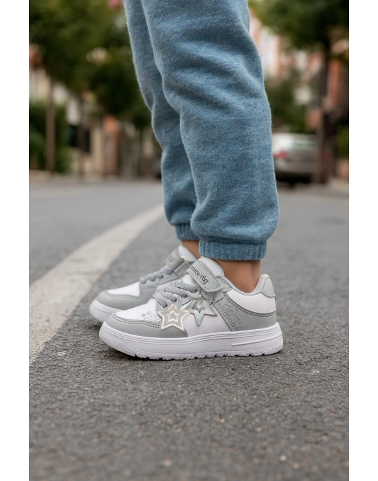 Kız Çocuk Yıldız Detaylı Sneaker Ayakkabı