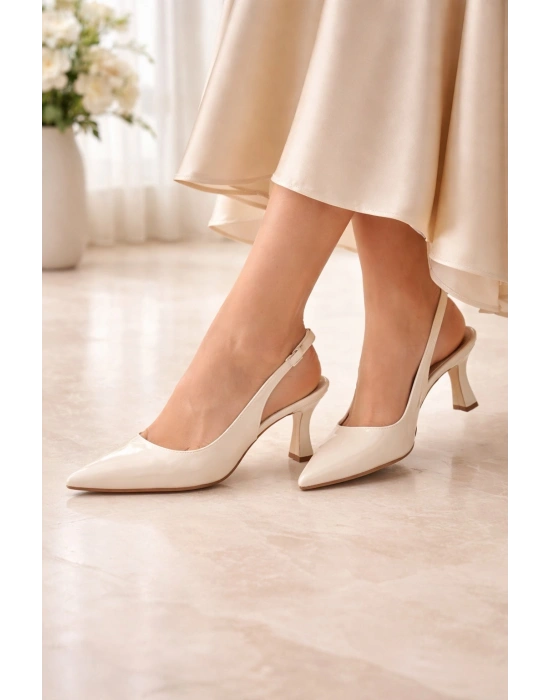 Şık ve Klasik Sivri Burun Kadın Topuklu Ayakkabı