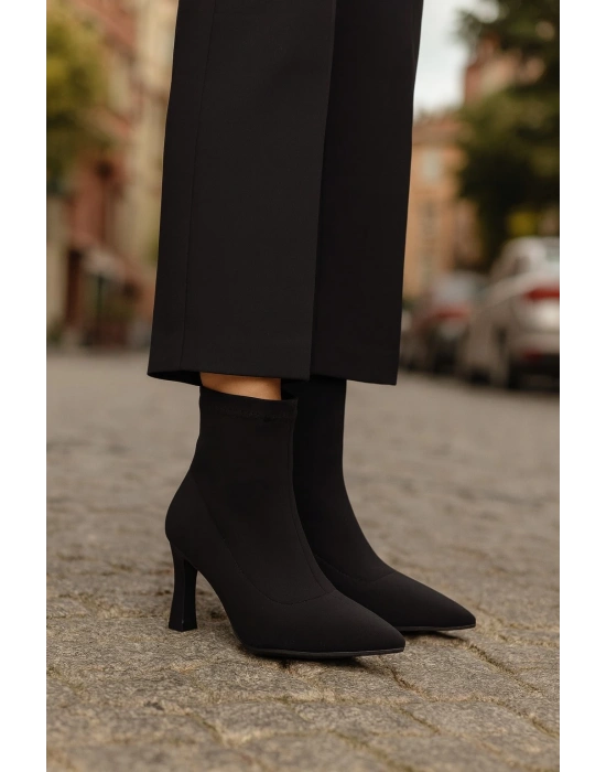 Sivri Burun Şık Çorap Streç Günlük Kadeh Topuk Bot Yarım Çizme