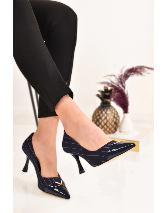 V Toka Çizgili Kadın Topuklu Ayakkabı