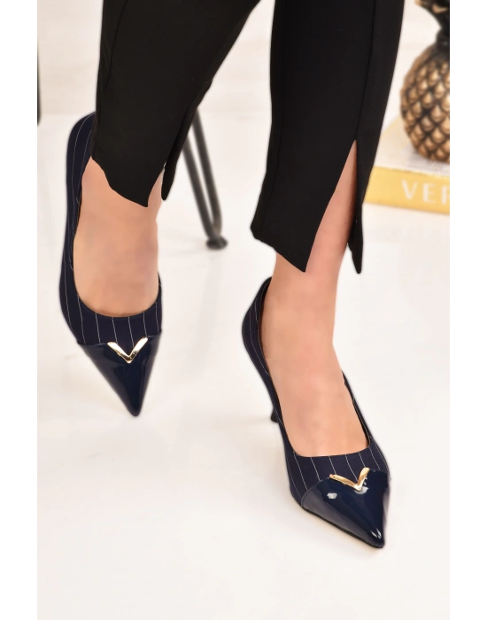 V Toka Çizgili Kadın Topuklu Ayakkabı