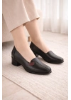 Kadın Siyah Düz Giy-Çık Kısa Topuk Ayakkabı