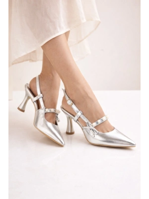 Kadın Sivri Burun İnci Detaylı Slingback İnce Topuk Rugan Ayakkabı