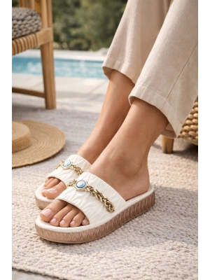 Nazar Boncuğu Detayıyla Işıldayan Yaz Terliği