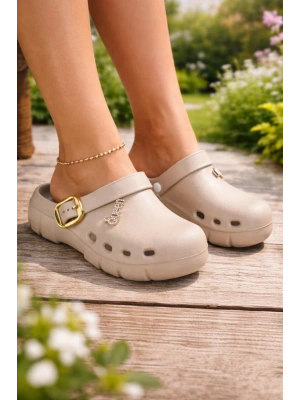 Kadın Delikli Konfor Sabo Terlik – Tokalı Bantlı