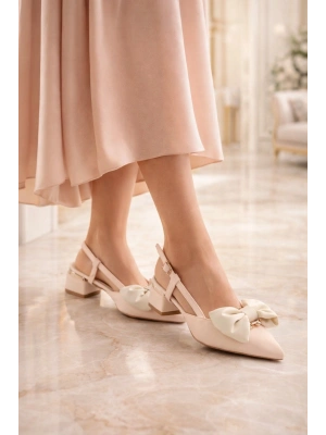 Kadın Gold Aksesuar Detaylı Fiyonklu Topuklu Ayakkabı