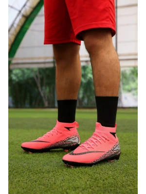 Çoraplı Krampon Futbol Ayakkabı