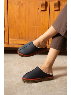 İçi Tüylü Yüksek Tabanlı Kadın Ev Terliği