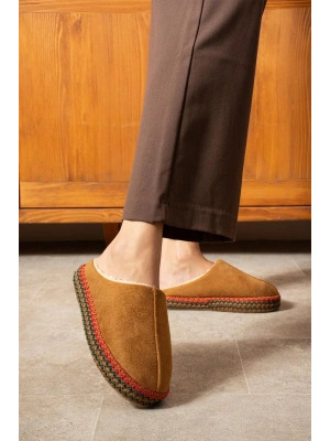 İçi Tüylü Yüksek Tabanlı Kadın Ev Terliği