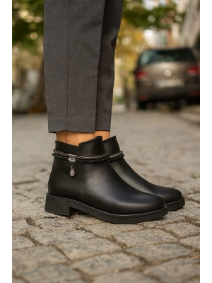 Kadın Cilt ve Nubuk Aksesuar Detaylı Fermuarlı Rahat Kışlık Bot Kaymaz Taban