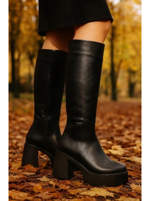 Kadın Fermuarlı Yüksek Topuklu Şık Çizme