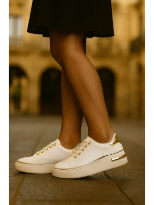 Kadın İnce Şerit Detaylı Kalın Taban Spor Ayakkabı