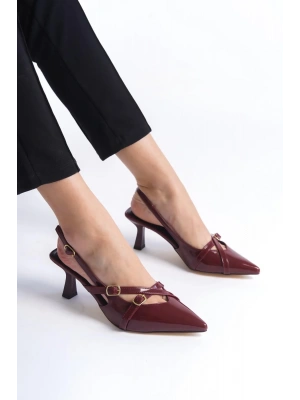 Kadın RuganTokalı Sivri Burun Topuklu Stiletto Ayakkabı