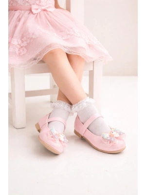 Kız Çocuk Masal Şıklığı: Fiyonk Figür Detaylı babet