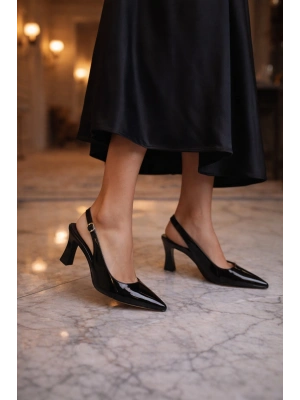 Şık ve Klasik Sivri Burun Kadın Topuklu Ayakkabı