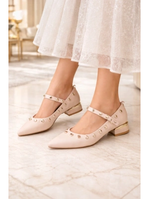 Zarif Detaylı Taş ve Zımba Aksesuarlı Babet Ayakkabı