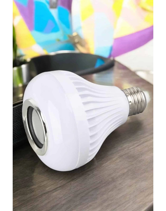 Bluetooth Hoparlör RGB LED Teknolojisi ile Müzik ve Aydınlatma