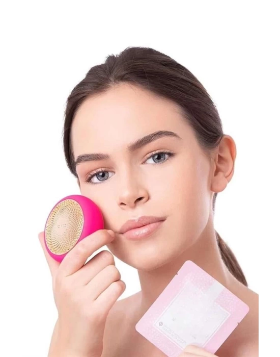 Maske ve Terapi Cihazı LED Terapi Akıllı Maske Hassas Ciltlere Özel