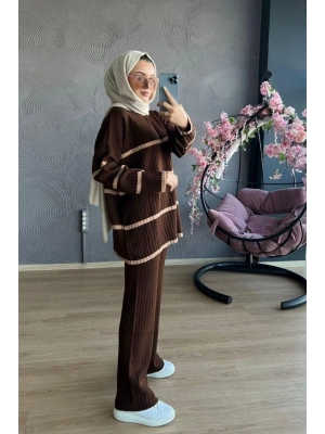İki Renkli Triko Takım Kahverengi