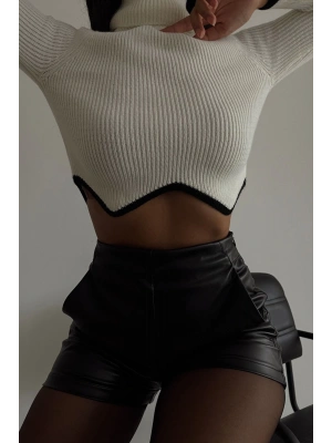 Asimetrik Kesim Balıkçı Yaka Kazak Beyaz