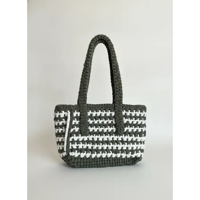 Two-Tone T-Shirt Yarn Handbag
