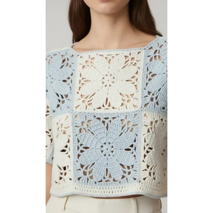 El Yapımı Çiçek Motifli Koton Crop Bluz