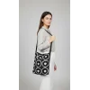 El Yapımı Çiçek Motifli Siyah Omuz Çantası
