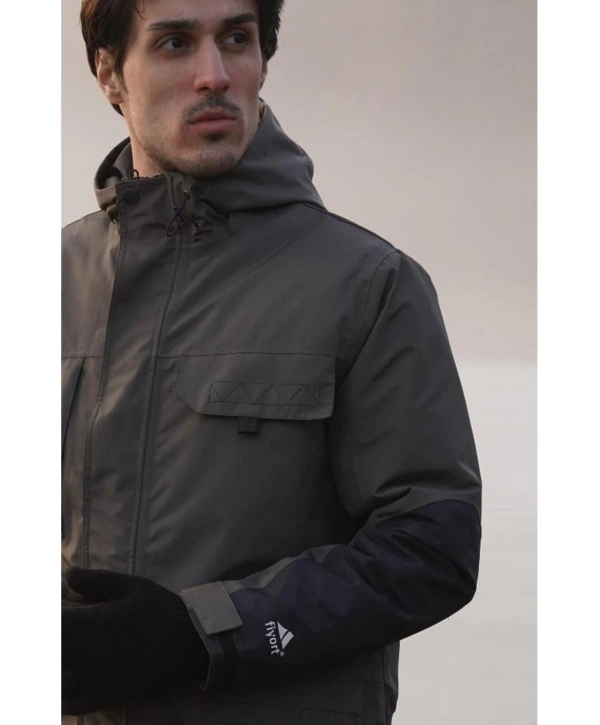 Mont: Fiyort Fy 530 Rogen Mont Haki